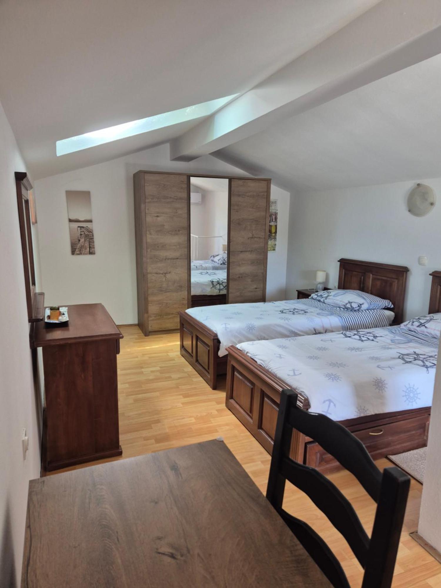 Ferienwohnung Kuca Za Odmor Petra Cepljani Exterior foto