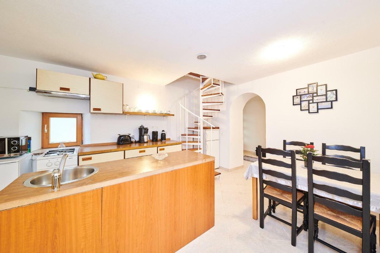 Ferienwohnung Kuca Za Odmor Petra Cepljani Exterior foto