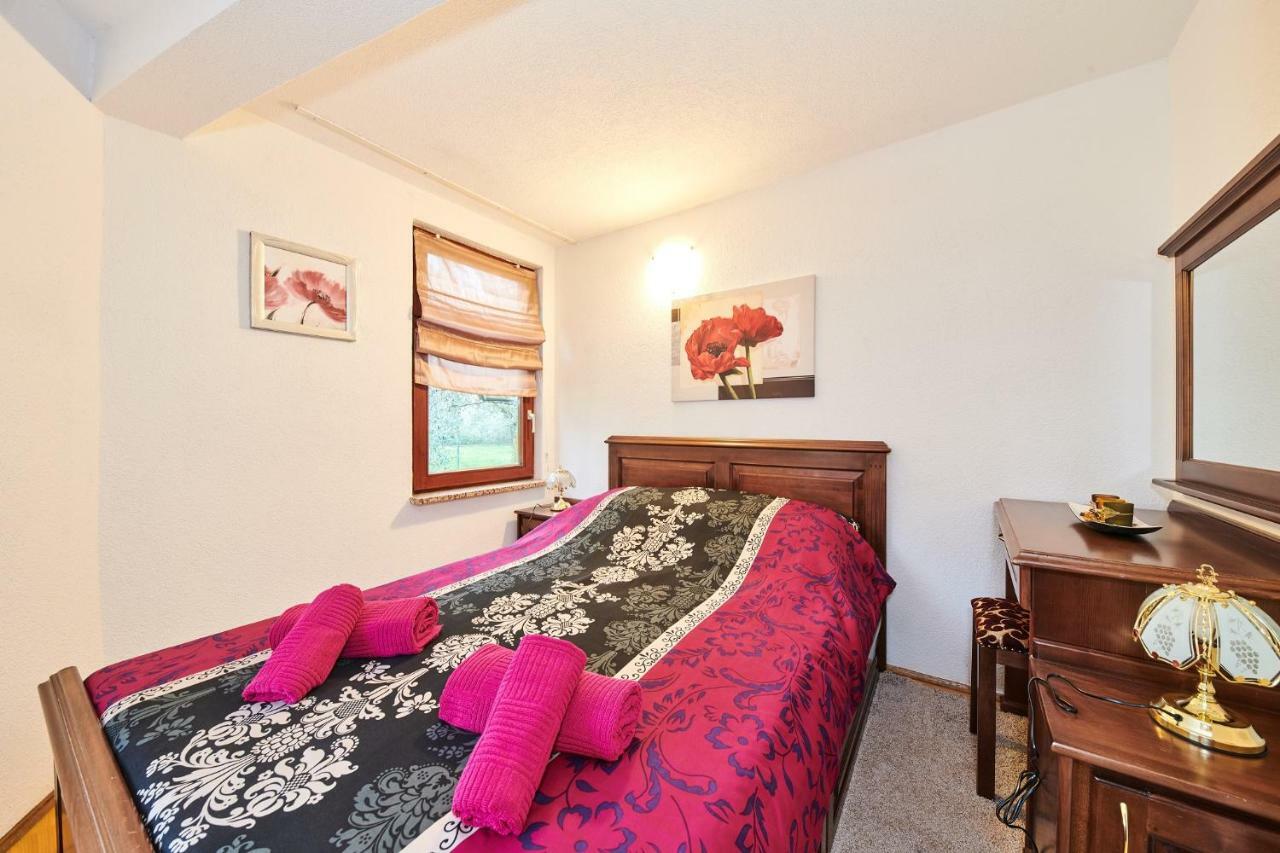 Ferienwohnung Kuca Za Odmor Petra Cepljani Exterior foto