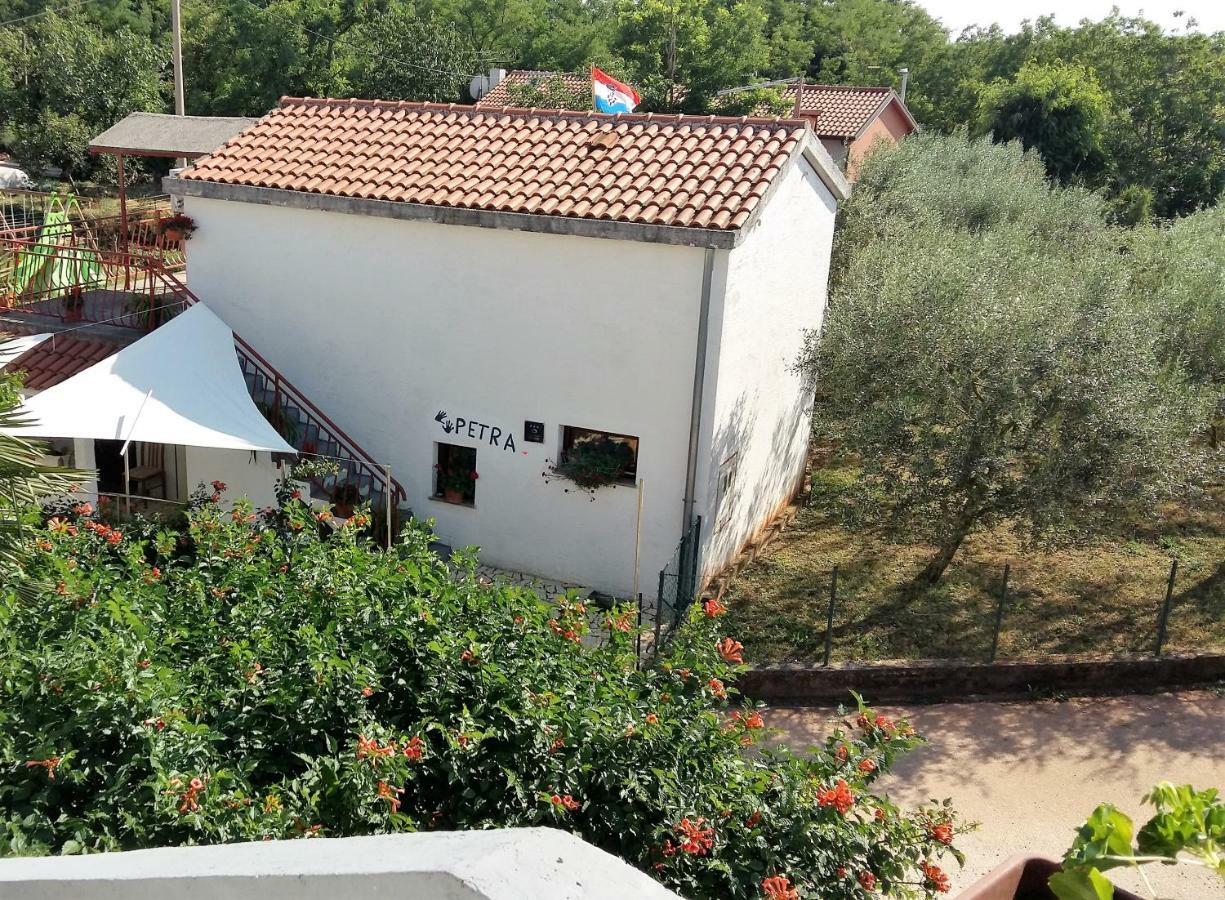 Ferienwohnung Kuca Za Odmor Petra Cepljani Exterior foto